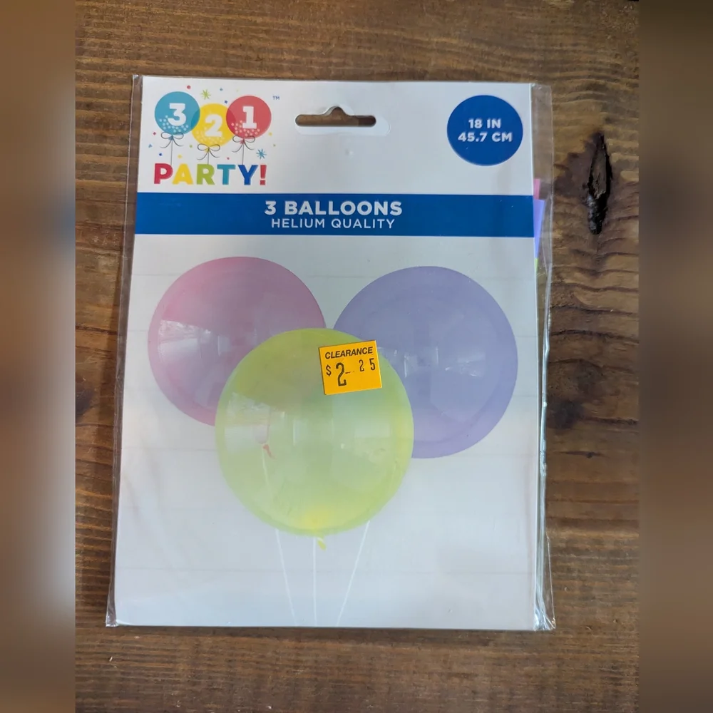 9 Pc‎ Rainbow Unicorn Party Supplies (Tablecloths, Garland, Balloons, Topper)